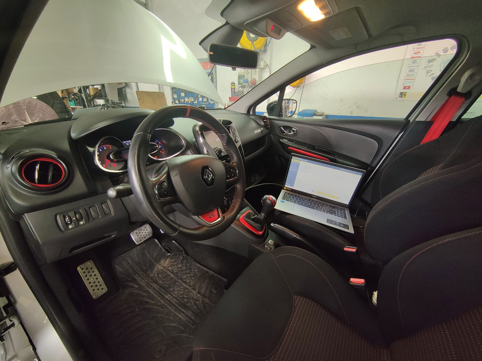 Autofficina e Riparazione Veicoli San Gimignano, Certaldo - Officina Rigacci